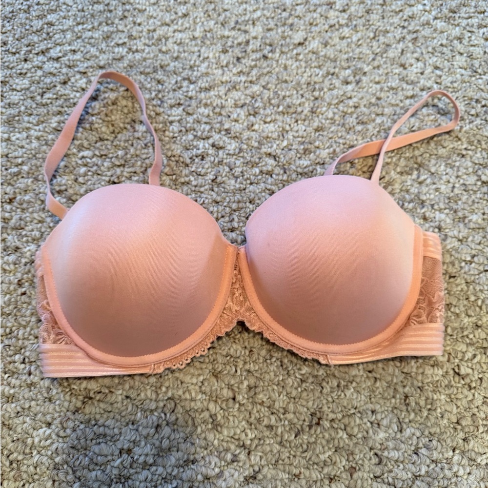 Maidenform Pink Lace Trim Bra
